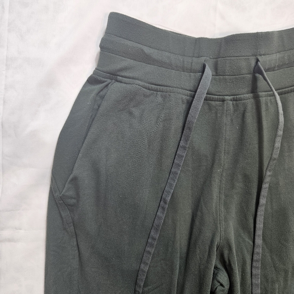 Lululemon Womens 2 Green Ready To Rulu High Rise Cropped Jogger Pants Pockets - Picture 3 of 13